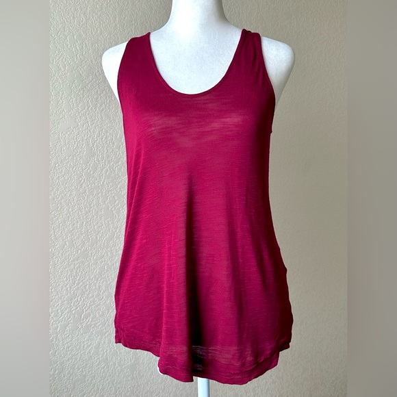 Banana Republic Tops - Banana Republic Fuchsia Scoop Neck Tank Top | Size XS